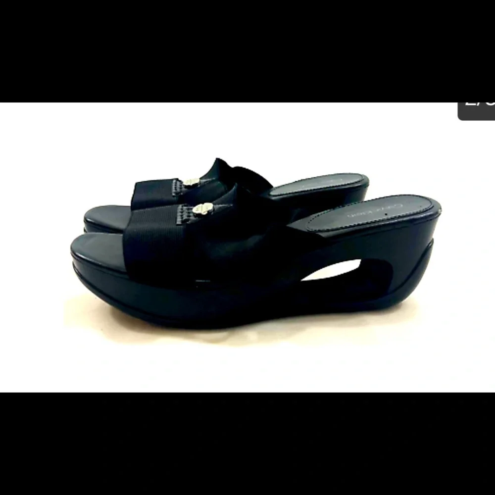 Calvin Klein Ying Wedge Platform Sandals 8 Black Summer Heels Slip On